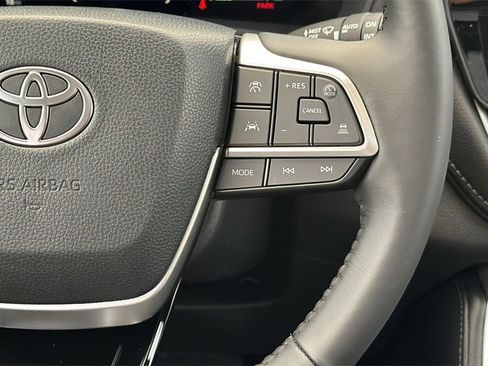 New 2026 Toyota Grand Highlander Limited image 30