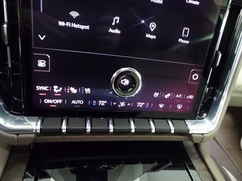 Certified 2025 GMC Yukon Denali w/ Denali Reserve Package image 13