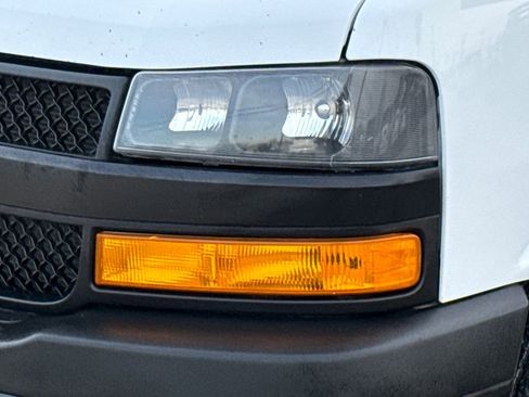 Used 2021 Chevrolet Express 4500 4500 Van w/ Power Convenience Package image 4