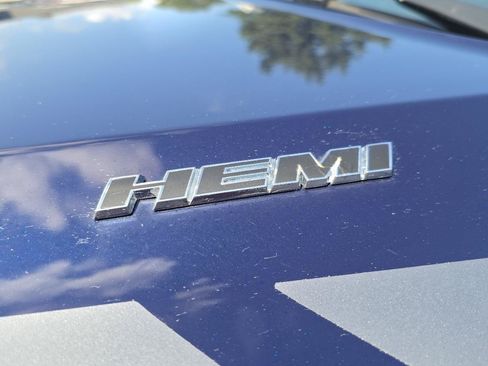 Used 2013 Dodge Challenger R/T RWD image 11