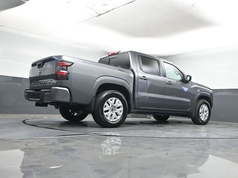 Used 2024 Nissan Frontier SV w/ SV Convenience Package image 32