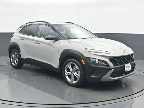 Used 2023 Hyundai Kona SEL w/ Cargo Package image 9