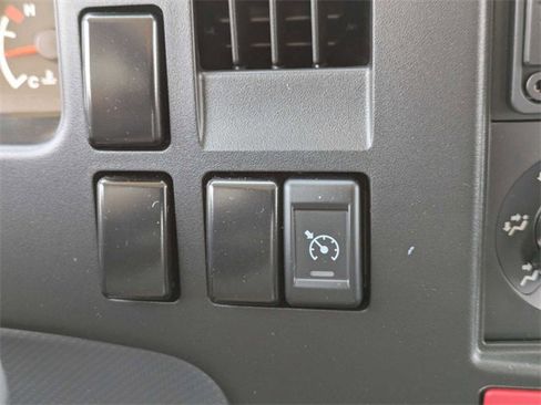 New 2024 Chevrolet Low Cab Forward image 16