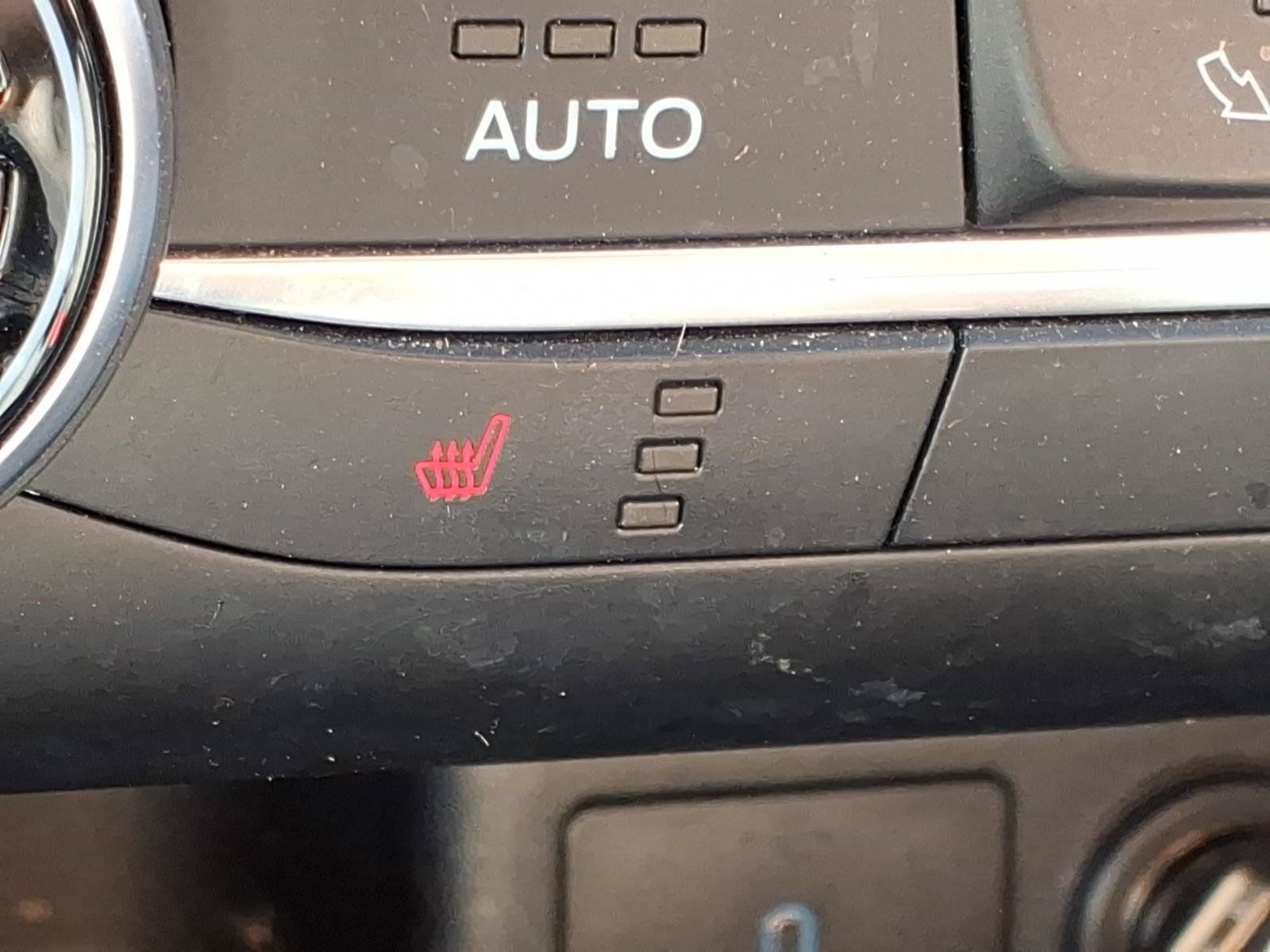 Used 2020 Ford Escape SE AWD/4WD image 10