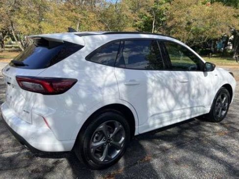 Used 2023 Ford Escape ST-Line w/ Tech Pack #1 image 8