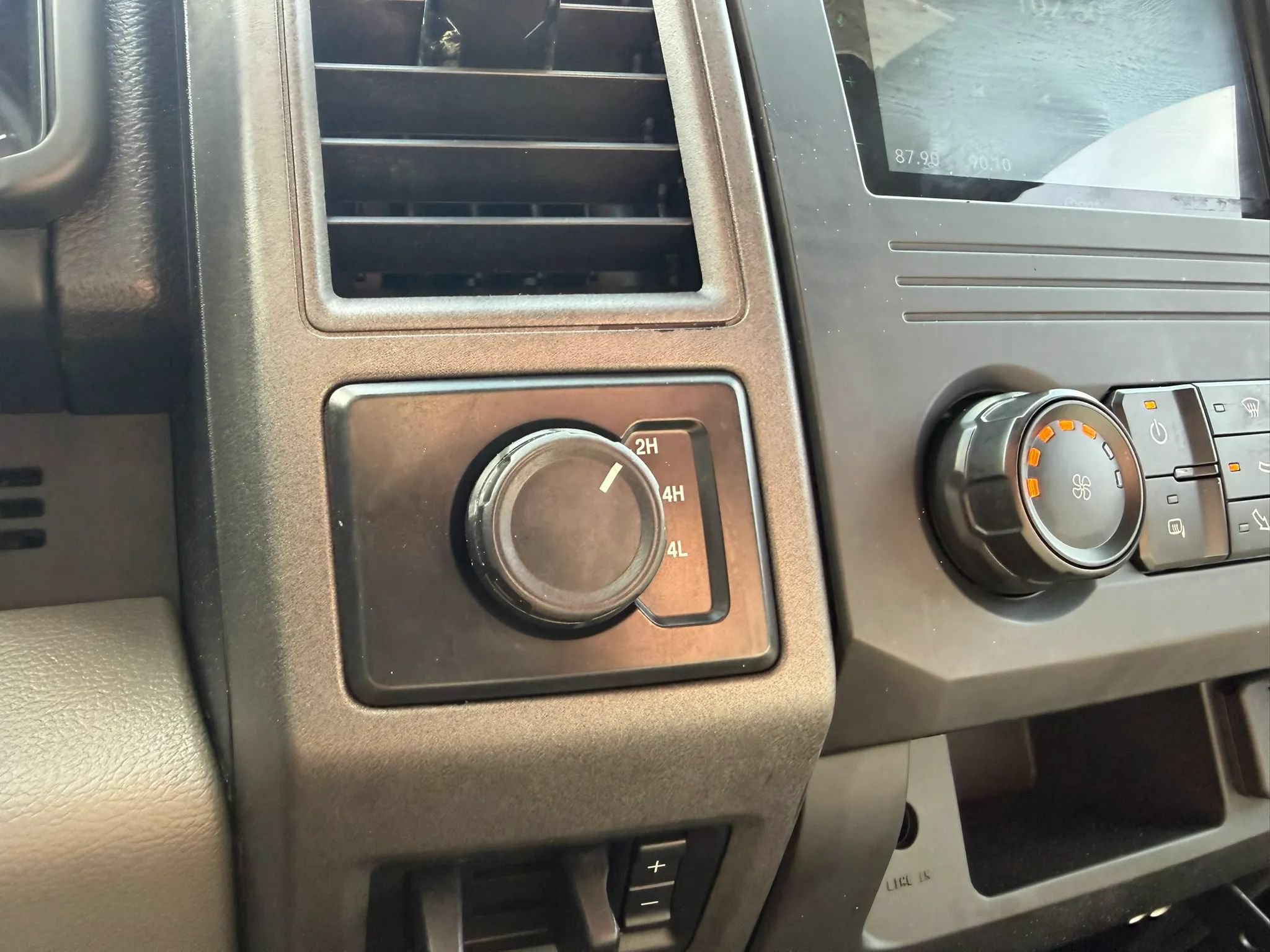 Used 2019 Ford F250 XL w/ Power Equipment Group AWD/4WD image 15