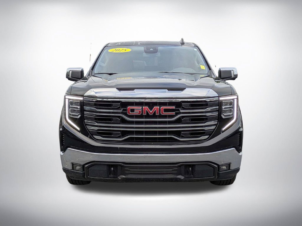 Used 2025 GMC Sierra 1500 SLT RWD image 9
