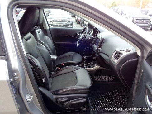 Used 2020 Jeep Compass Latitude w/ Cold Weather Group image 22