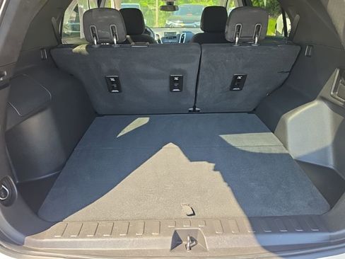 Used 2019 Chevrolet Equinox LT w/ Driver Convenience Package AWD/4WD image 29