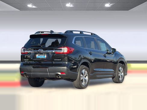 Used 2023 Subaru Ascent Premium w/ Convenience Package image 8