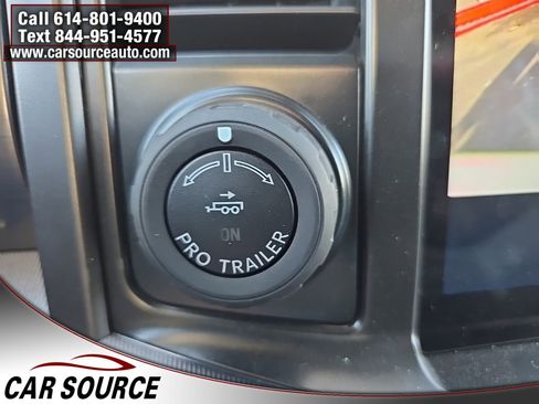 Used 2025 Ford F150 Lariat w/ Equipment Group 501A Mid image 28