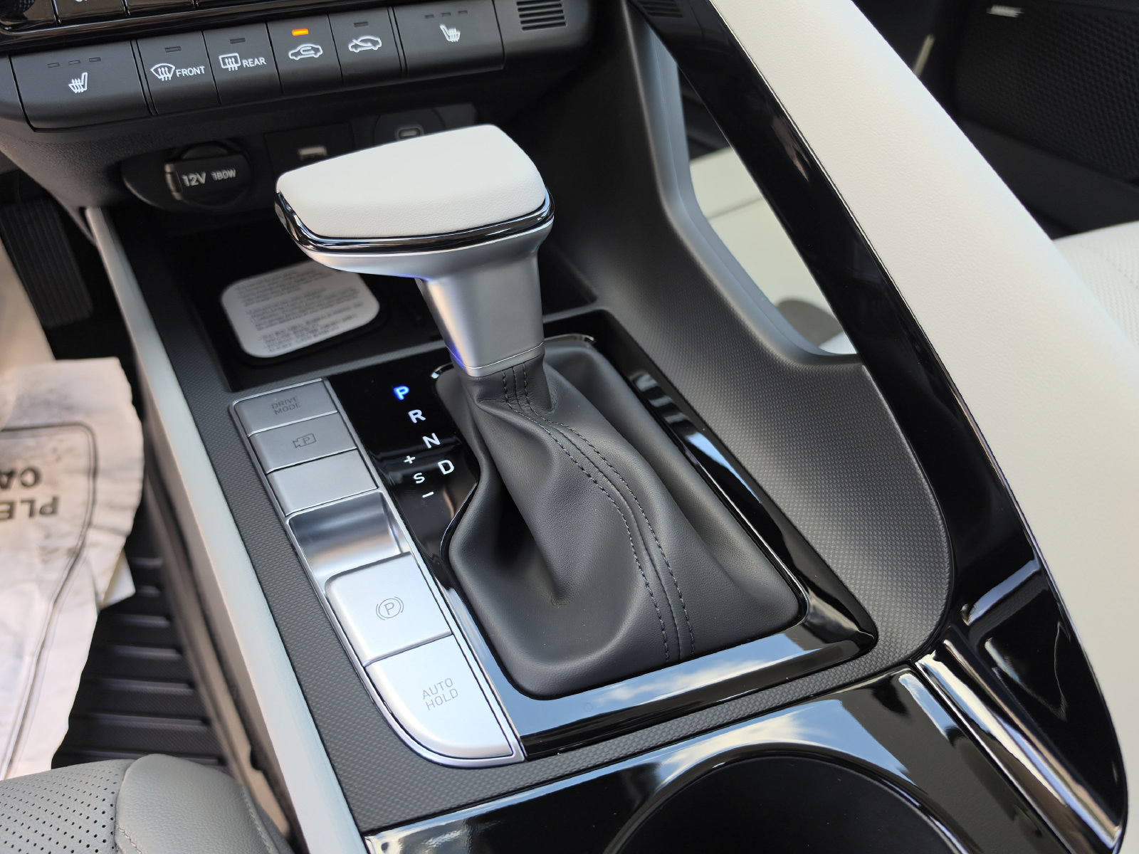 New 2026 Hyundai Elantra Limited FWD image 29
