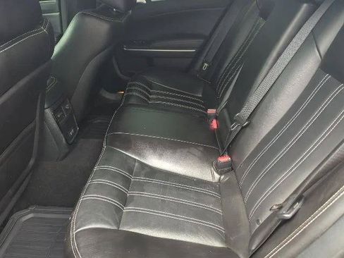 Certified 2023 Chrysler 300 S RWD image 5