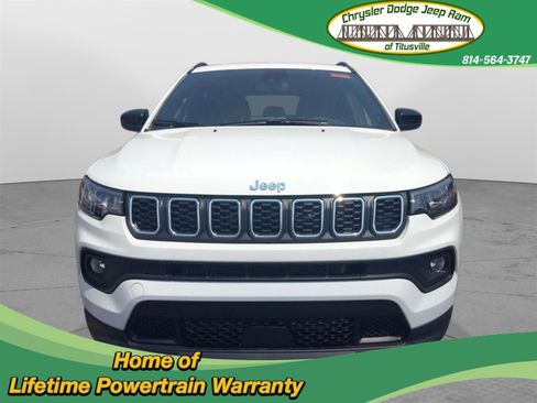 New 2025 Jeep Compass Latitude image 9