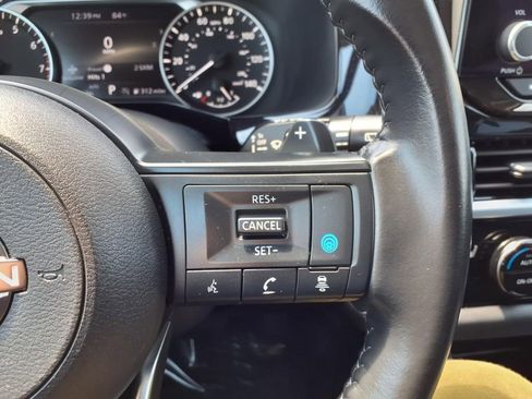 Certified 2025 Nissan Pathfinder SV AWD/4WD image 14