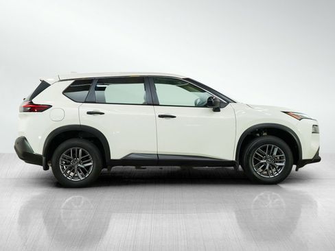 Used 2021 Nissan Rogue S AWD/4WD image 6