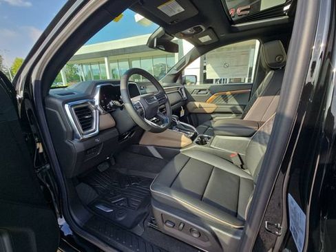 New 2026 GMC Canyon Denali w/ LPO, Denali Black Edition AWD/4WD image 10