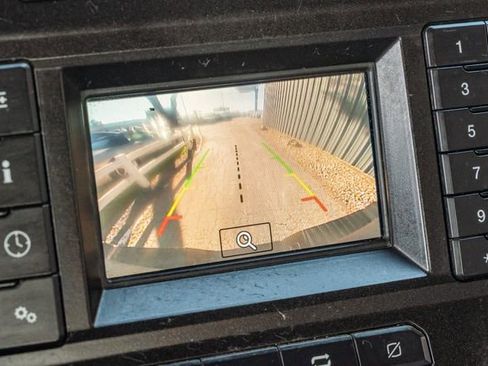 Used 2022 Ford F250 XL w/ Power Equipment Group image 28