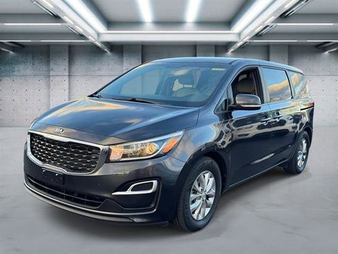 Used 2019 Kia Sedona LX image 22
