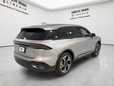 New 2026 Lincoln Nautilus Premier w/ Equipment Group 102A AWD/4WD image 5