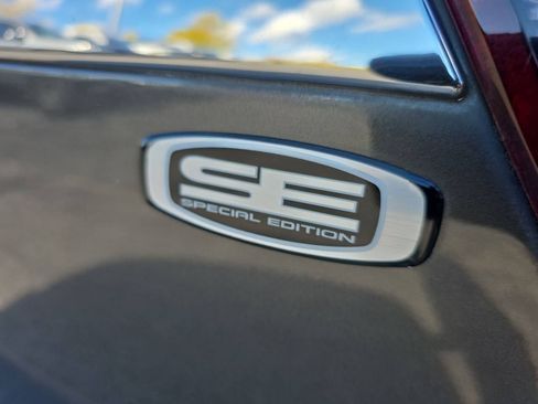 Used 2010 Mitsubishi Endeavor SE image 20