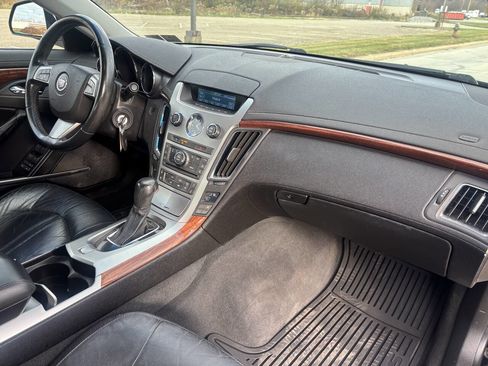 Used 2010 Cadillac CTS Luxury image 23