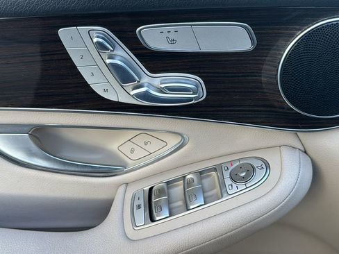 Used 2017 Mercedes-Benz GLC 300 image 19