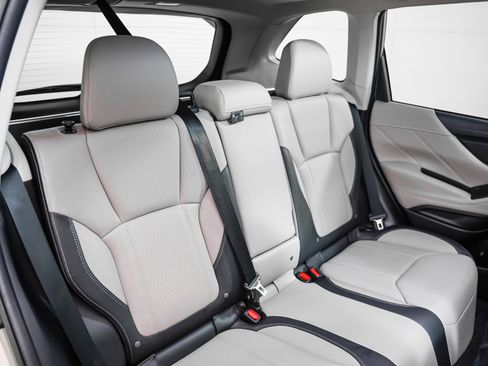 Used 2021 Subaru Forester Limited w/ Popular Package #3 image 7