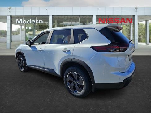 New 2026 Nissan Rogue SV image 5