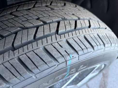 New 2026 Chevrolet Traverse High Country w/ LPO, Floor Liner Package image 32