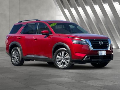 Used 2024 Nissan Pathfinder SV
