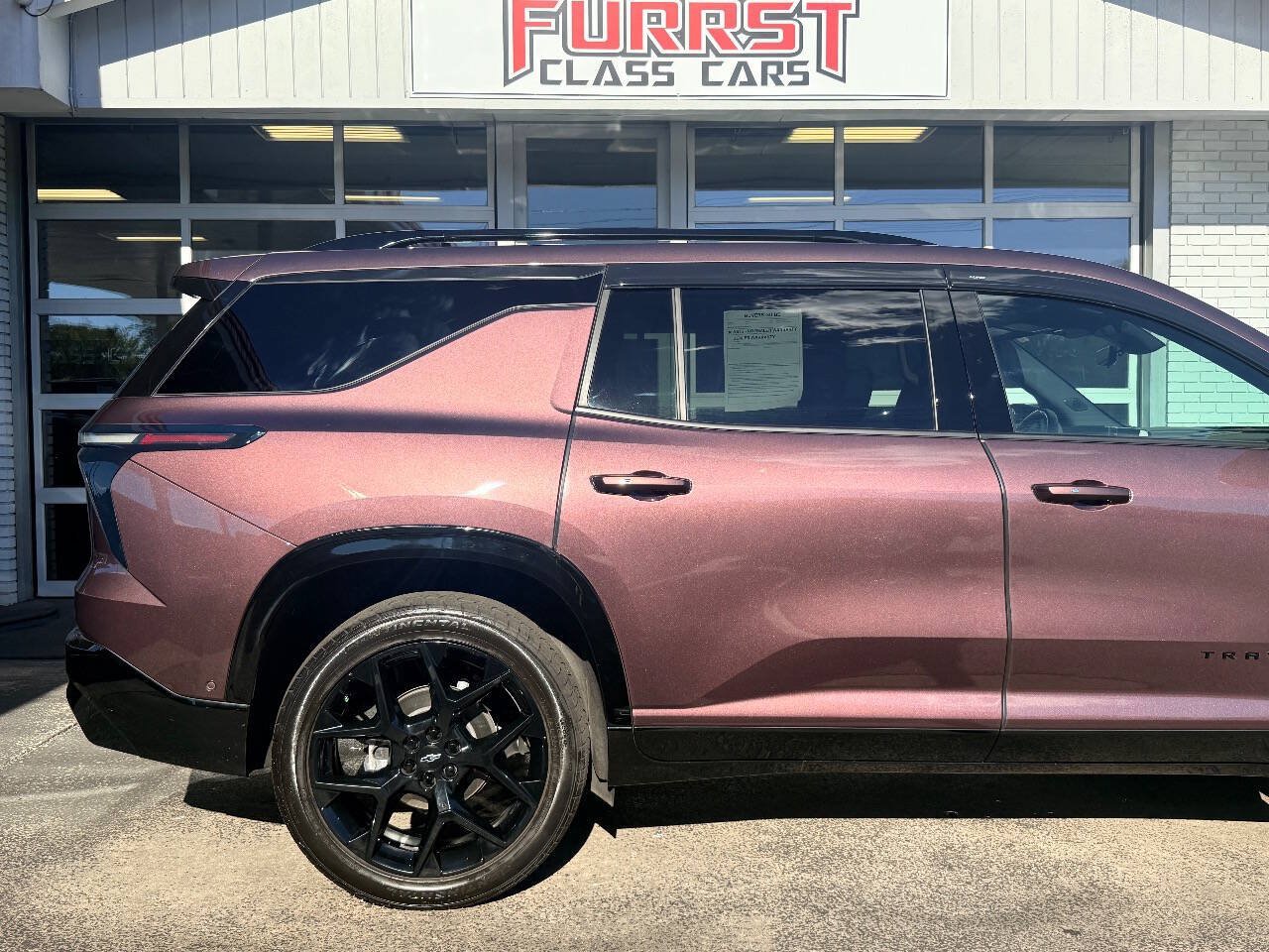Used 2025 Chevrolet Traverse RS w/ LPO, Floor Liner Package AWD/4WD image 8