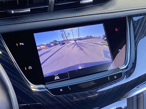 Certified 2025 Cadillac XT6 Premium Luxury image 29