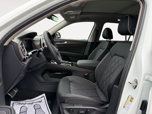 New 2026 Volkswagen Atlas SEL Premium R-Line image 10