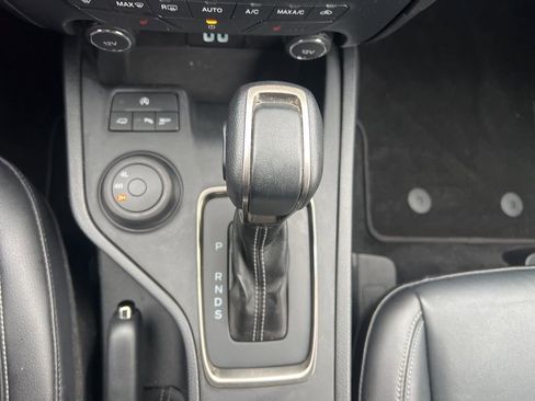 Used 2019 Ford Ranger Lariat w/ Equipment Group 501A Mid image 29