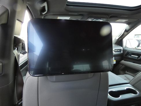 New 2026 GMC Yukon XL Elevation image 15