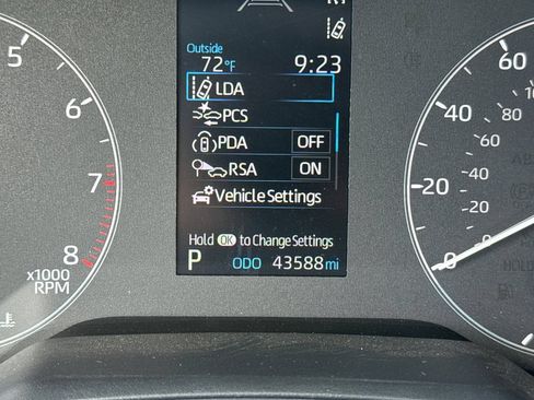 Used 2024 Toyota Corolla LE FWD image 40