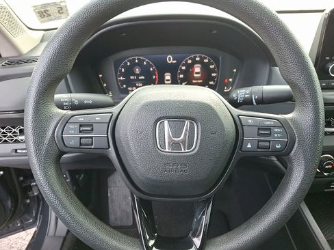 Certified 2023 Honda Accord EX image 25