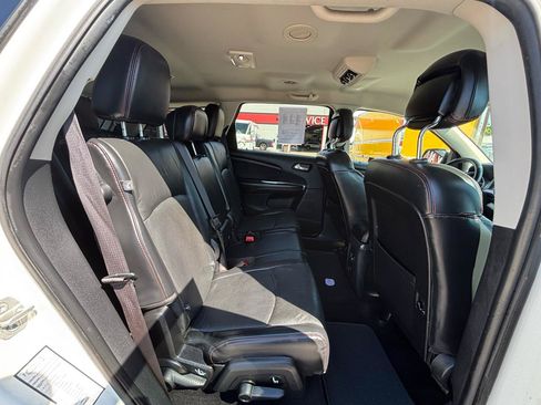 Used 2019 Dodge Journey GT AWD/4WD image 16