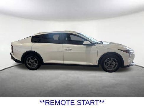 Used 2025 Kia K4 FWD image 6