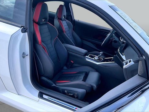 Used 2025 BMW M2 w/ Lighting Package RWD image 8