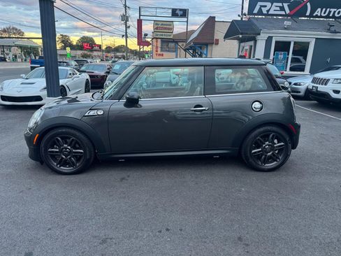 Used 2011 MINI Cooper S image 3