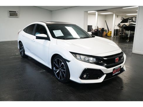 Used 2018 Honda Civic Si image 9