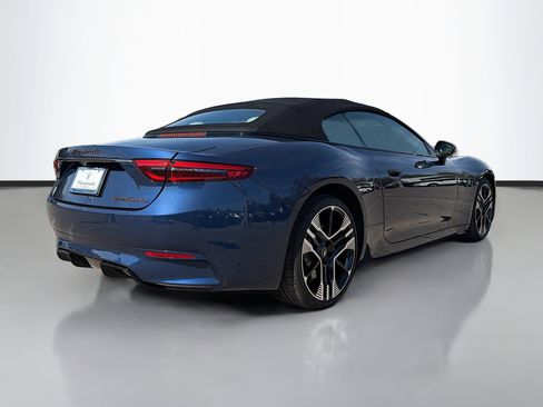 Used 2025 Maserati GranCabrio Folgore image 3