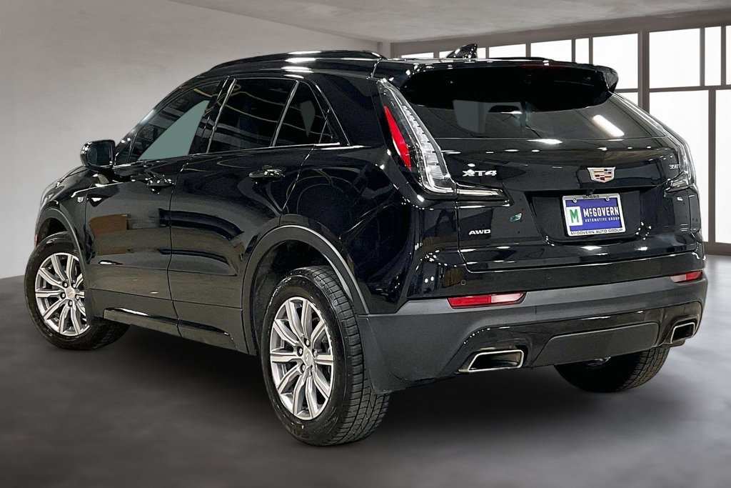 Used 2023 Cadillac XT4 Sport w/ Cold Weather Package AWD/4WD image 4