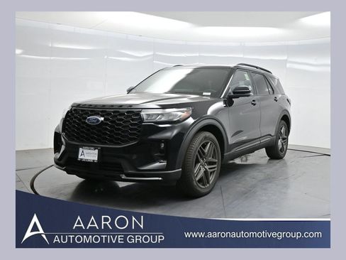 Used 2025 Ford Explorer ST-Line w/ Premium Package AWD/4WD image 1