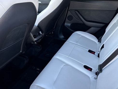 Used 2023 Tesla Model Y Long Range image 11
