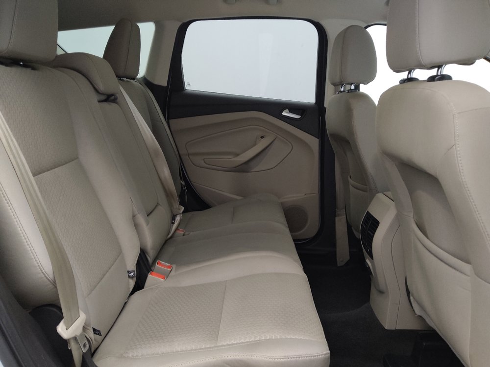 Used 2017 Ford Escape SE FWD image 19