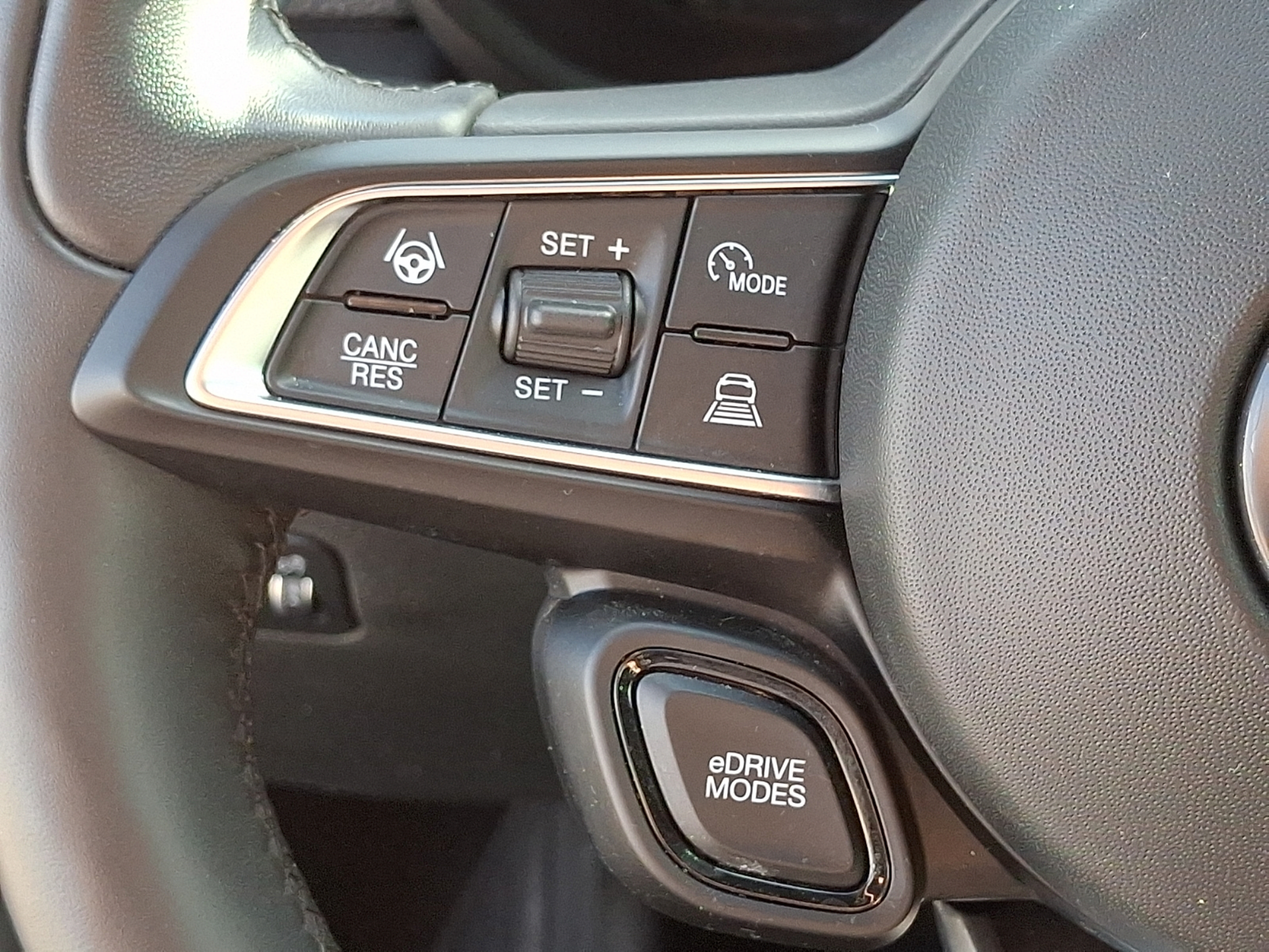 Used 2024 Dodge Hornet R/T Plus w/ Tech Pack Plus w/o Parking AWD/4WD image 22