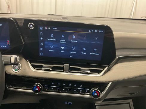 Used 2025 Chevrolet Equinox LT w/ Convenience Package II image 15